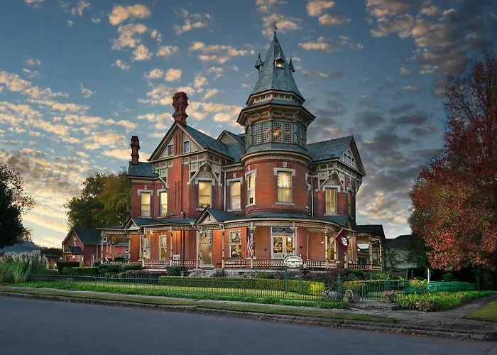 Luxury hotel only: The Empress Of Little Rock